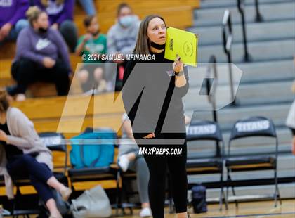 Thumbnail 1 in Gretna vs. Bellevue East photogallery.