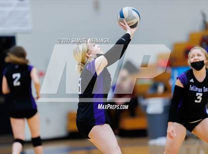 Thumbnail 1 in Gretna vs. Bellevue East photogallery.