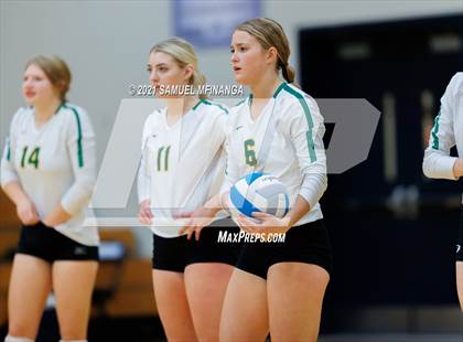 Thumbnail 3 in Gretna vs. Bellevue East photogallery.