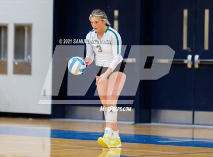 Thumbnail 2 in Gretna vs. Bellevue East photogallery.