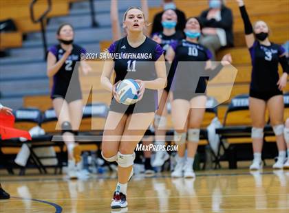 Thumbnail 3 in Gretna vs. Bellevue East photogallery.