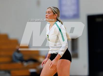 Thumbnail 1 in Gretna vs. Bellevue East photogallery.
