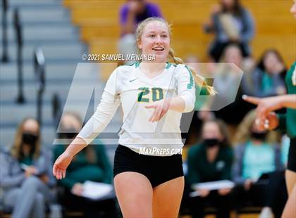 Thumbnail 1 in Gretna vs. Bellevue East photogallery.
