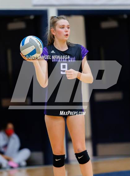 Thumbnail 3 in Gretna vs. Bellevue East photogallery.