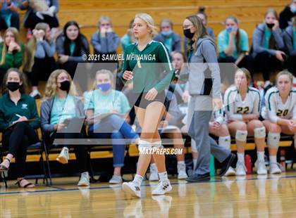 Thumbnail 3 in Gretna vs. Bellevue East photogallery.