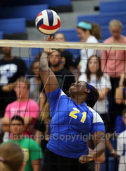 Thumbnail 1 in Round Rock Westwood @ Pflugerville photogallery.