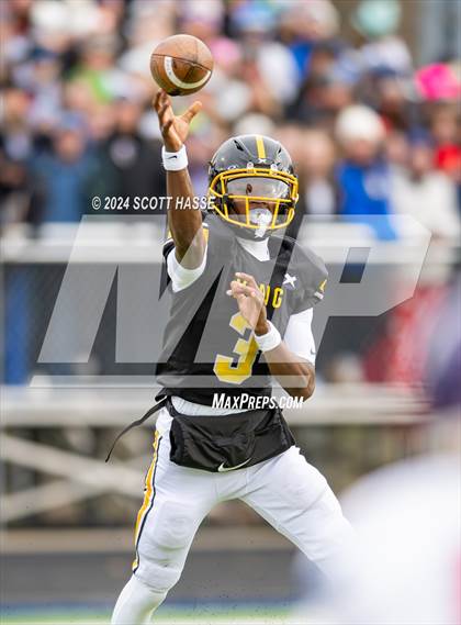 Thumbnail 2 in Mason @ Detroit King (MHSAA Div 3 State Semi-Final) photogallery.