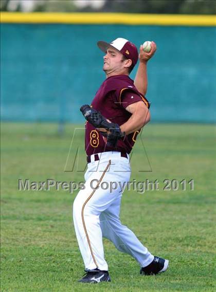 Thumbnail 3 in Point Loma vs Valhalla (San Diego Lions Tournament) photogallery.