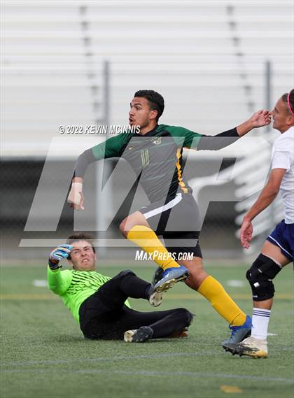 Thumbnail 1 in St. Joseph vs. Millard (UHSAA 2A Semifinal) photogallery.