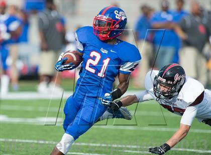 Thumbnail 1 in Serra vs Desert Ridge (Brothers in Arms Classic) photogallery.