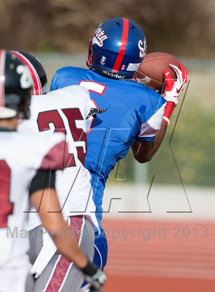 Thumbnail 1 in Serra vs Desert Ridge (Brothers in Arms Classic) photogallery.
