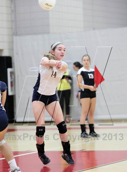Thumbnail 3 in Upper St. Clair vs Mt. Lebanon photogallery.