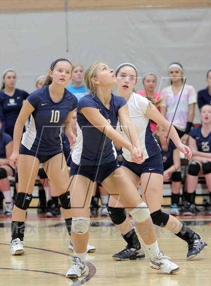 Thumbnail 3 in Upper St. Clair vs Mt. Lebanon photogallery.