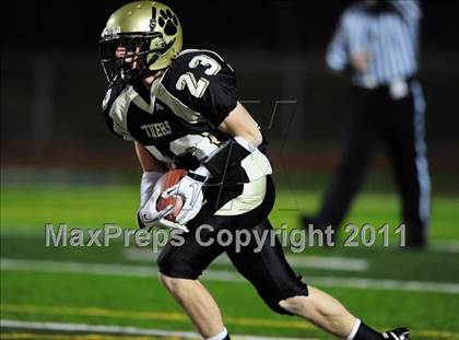 Thumbnail 1 in New Canaan vs. Hand (CIAC Class L Semifinal) photogallery.