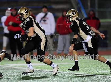 Thumbnail 2 in New Canaan vs. Hand (CIAC Class L Semifinal) photogallery.