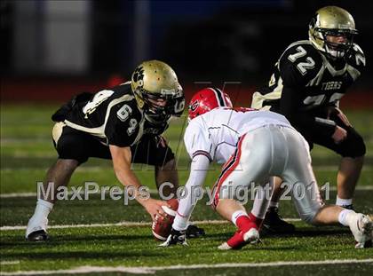 Thumbnail 1 in New Canaan vs. Hand (CIAC Class L Semifinal) photogallery.