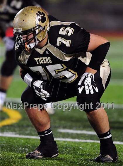 Thumbnail 3 in New Canaan vs. Hand (CIAC Class L Semifinal) photogallery.