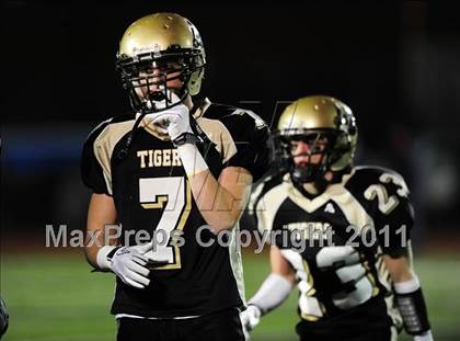 Thumbnail 2 in New Canaan vs. Hand (CIAC Class L Semifinal) photogallery.