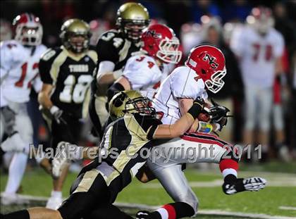 Thumbnail 1 in New Canaan vs. Hand (CIAC Class L Semifinal) photogallery.