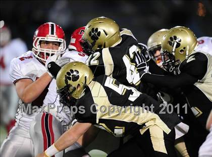 Thumbnail 3 in New Canaan vs. Hand (CIAC Class L Semifinal) photogallery.