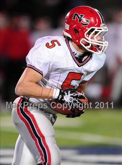 Thumbnail 1 in New Canaan vs. Hand (CIAC Class L Semifinal) photogallery.