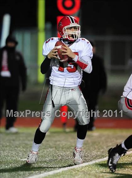 Thumbnail 3 in New Canaan vs. Hand (CIAC Class L Semifinal) photogallery.
