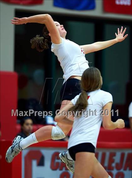 Thumbnail 2 in Menlo @ Castilleja photogallery.