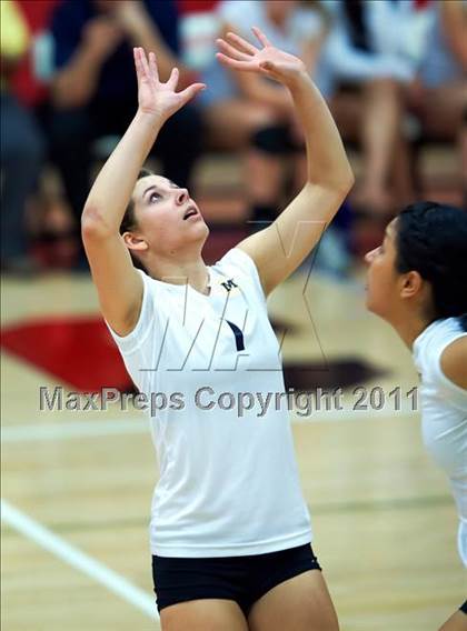 Thumbnail 1 in Menlo @ Castilleja photogallery.