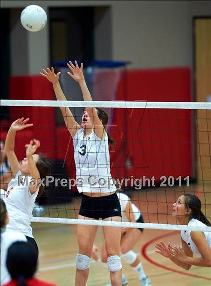 Thumbnail 1 in Menlo @ Castilleja photogallery.