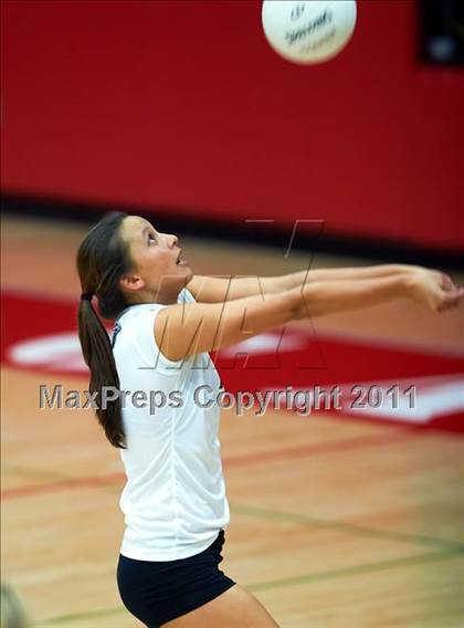 Thumbnail 2 in Menlo @ Castilleja photogallery.