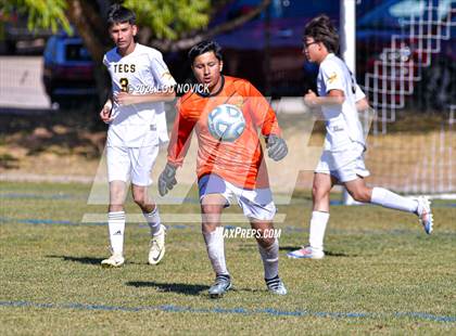 Thumbnail 3 in  Tierra Encantada vs. Santa Fe Prep (NMAA A-3A Quarterfinal) photogallery.