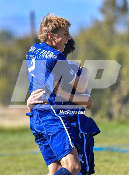 Thumbnail 2 in  Tierra Encantada vs. Santa Fe Prep (NMAA A-3A Quarterfinal) photogallery.