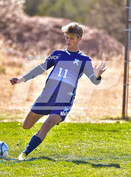Thumbnail 3 in  Tierra Encantada vs. Santa Fe Prep (NMAA A-3A Quarterfinal) photogallery.