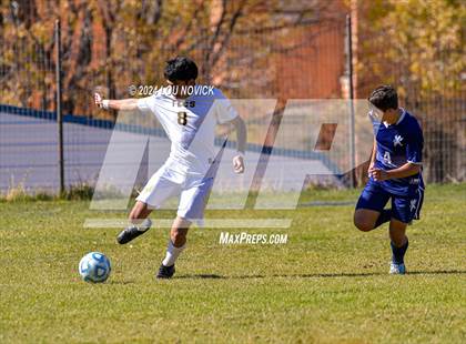 Thumbnail 2 in  Tierra Encantada vs. Santa Fe Prep (NMAA A-3A Quarterfinal) photogallery.