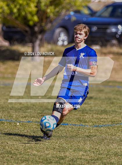 Thumbnail 2 in  Tierra Encantada vs. Santa Fe Prep (NMAA A-3A Quarterfinal) photogallery.