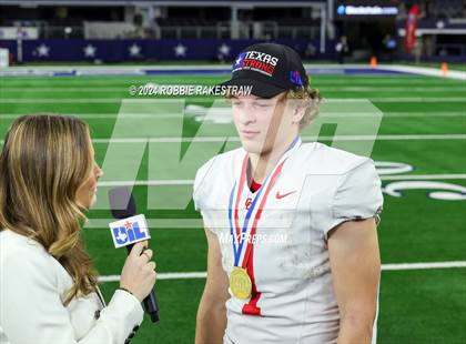 Thumbnail 2 in Columbus @ Malakoff (UIL 3A Division I Football Final Medal Ceremony) photogallery.