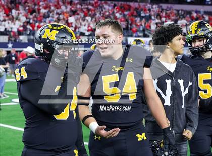 Thumbnail 3 in Columbus @ Malakoff (UIL 3A Division I Football Final Medal Ceremony) photogallery.