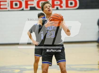 Thumbnail 3 in McNary vs. North Medford (Abby's Pizza Holiday Classic) photogallery.