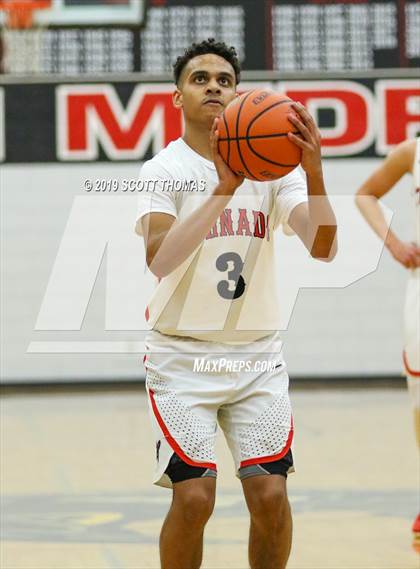Thumbnail 2 in McNary vs. North Medford (Abby's Pizza Holiday Classic) photogallery.