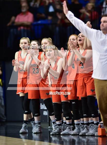 Thumbnail 1 in Kirby vs. Viola (AAA 1A State Final) photogallery.