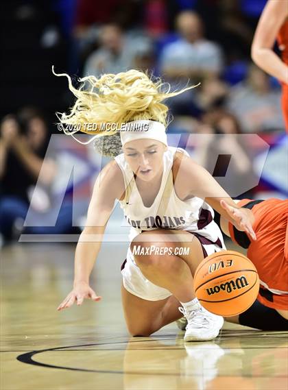 Thumbnail 2 in Kirby vs. Viola (AAA 1A State Final) photogallery.