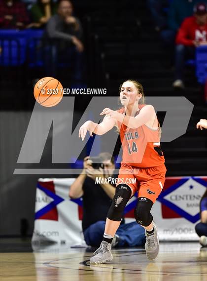 Thumbnail 3 in Kirby vs. Viola (AAA 1A State Final) photogallery.