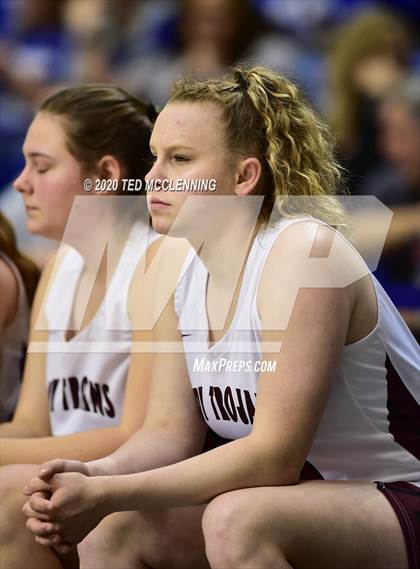 Thumbnail 1 in Kirby vs. Viola (AAA 1A State Final) photogallery.