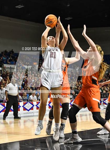 Thumbnail 3 in Kirby vs. Viola (AAA 1A State Final) photogallery.
