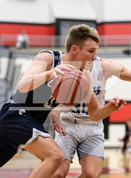 Thumbnail 3 in Corner Canyon vs. Fremont photogallery.