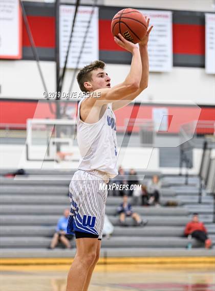 Thumbnail 2 in Corner Canyon vs. Fremont photogallery.