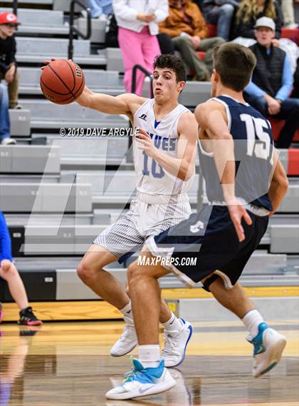 Thumbnail 3 in Corner Canyon vs. Fremont photogallery.