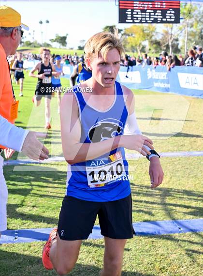Thumbnail 2 in AIA Division III Championships photogallery.