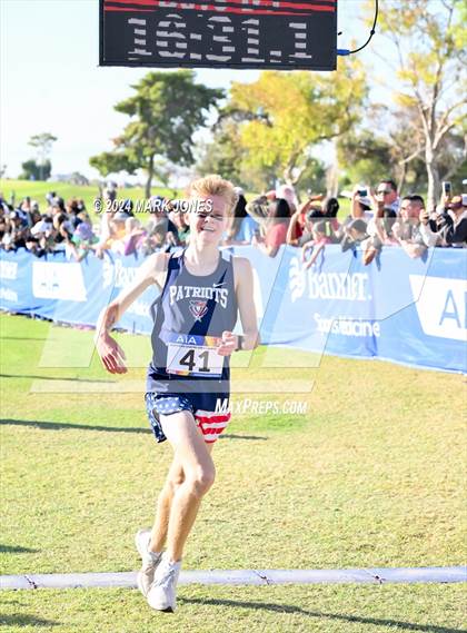 Thumbnail 1 in AIA Division III Championships photogallery.