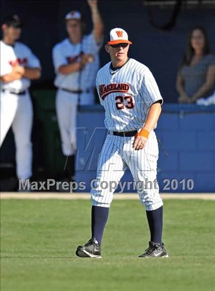 Thumbnail 1 in Wakeland vs Centennial (District 9-4A tiebreaker) photogallery.